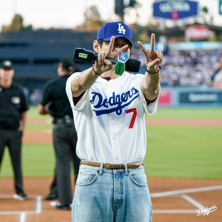 BTS V ドジャース記念 ユニフォーム BTS V レプリカユニフォーム LA