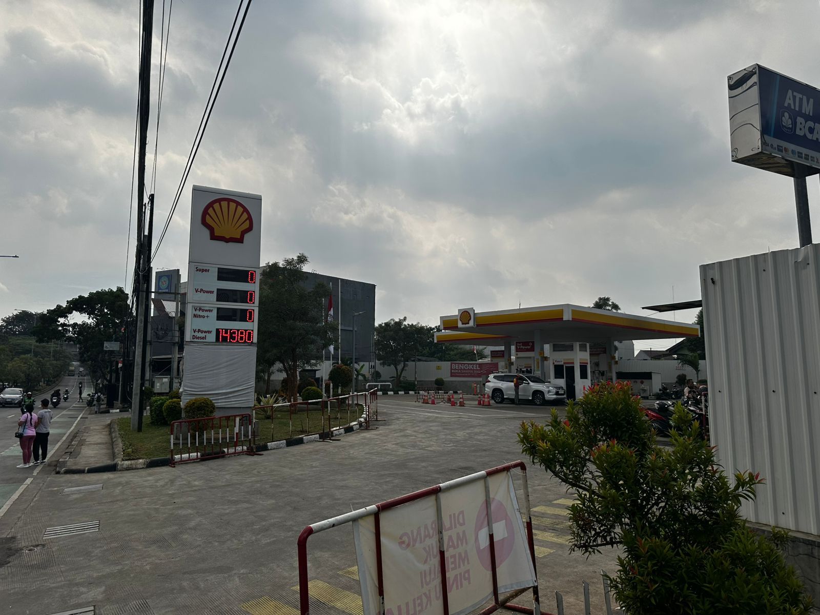 Harga BBM Shell Turun, Stok Tersedia di Mana?