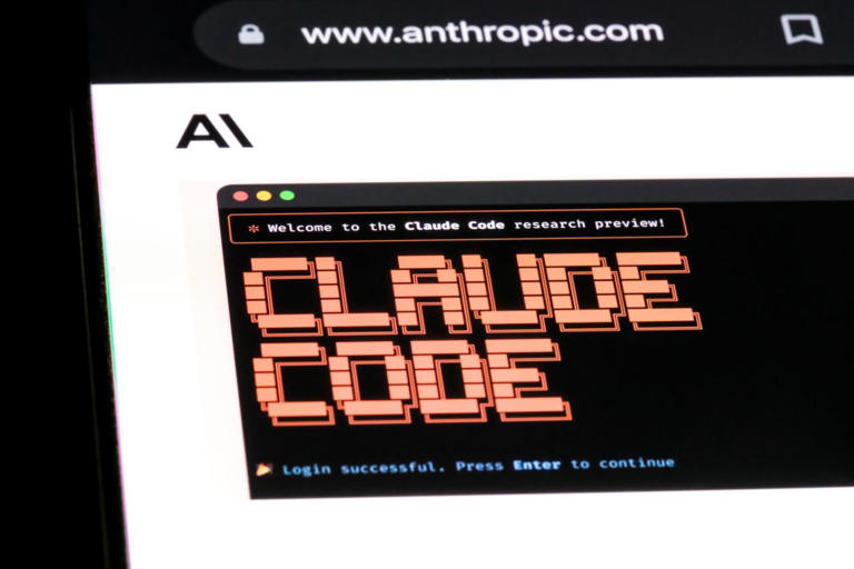 I tested Claude Code’s new web app — it makes coding as easy as chatting