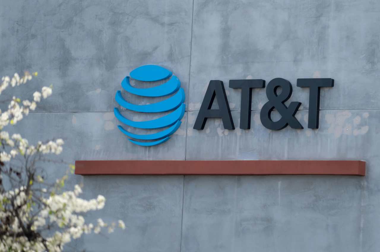 AT&T Can Provide a Dividend—and a Higher Stock Price, Too