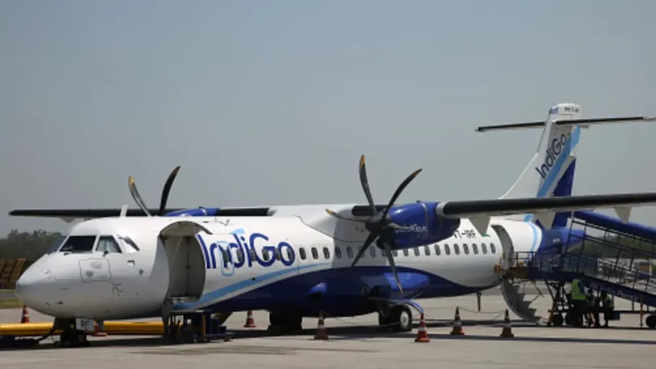 indigo-shares-tank-over-5-after-gangwal-stake-sale-sebi-analyst