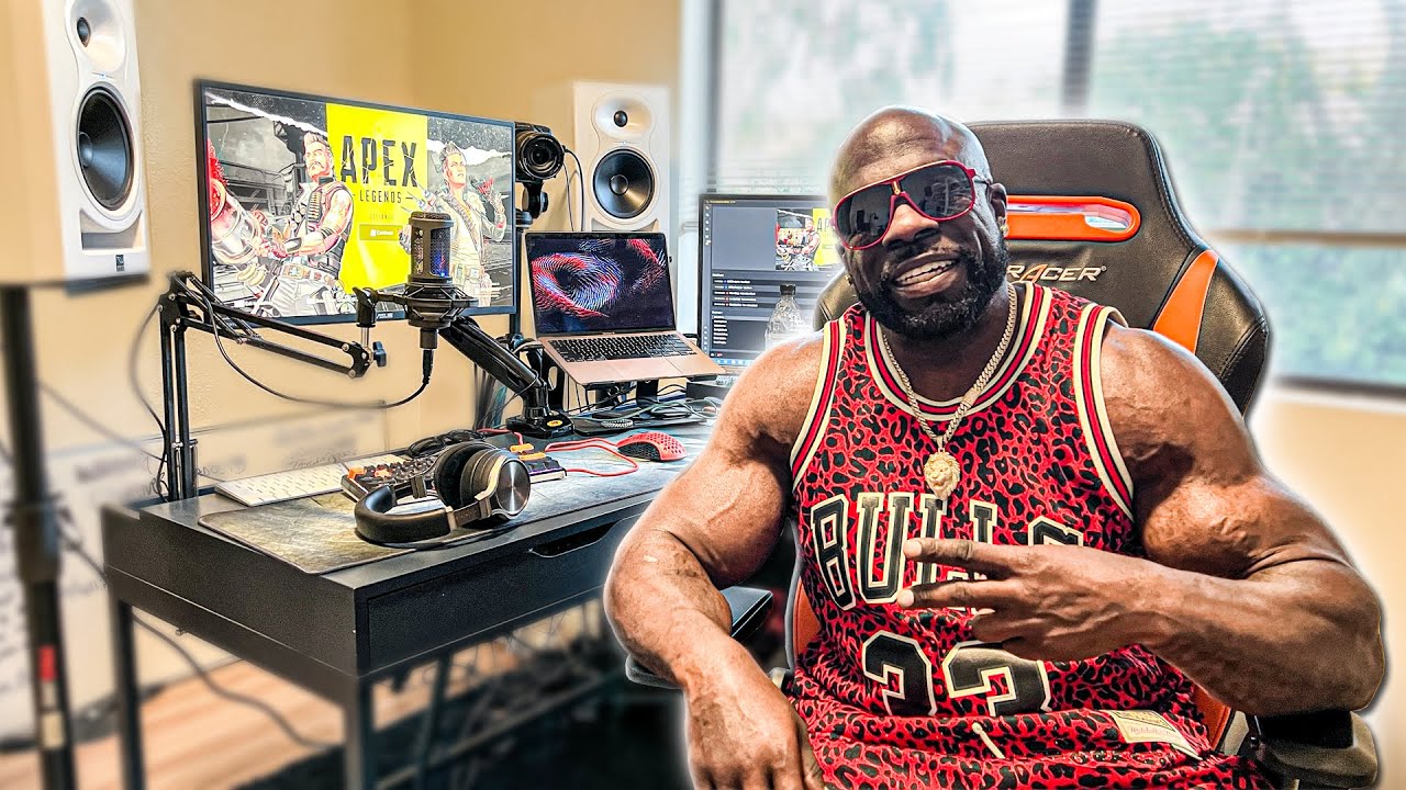 Kali Muscle gaming setup + room tour