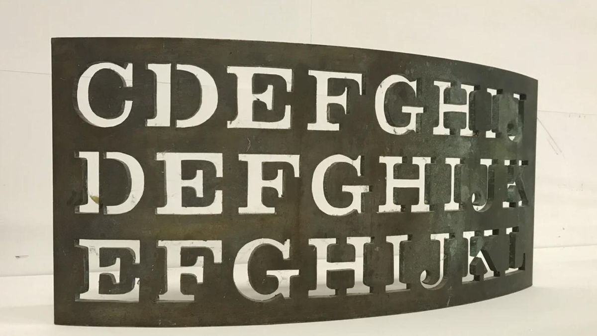 El código secreto del Kryptos en la sede de la CIA está a punto de ...