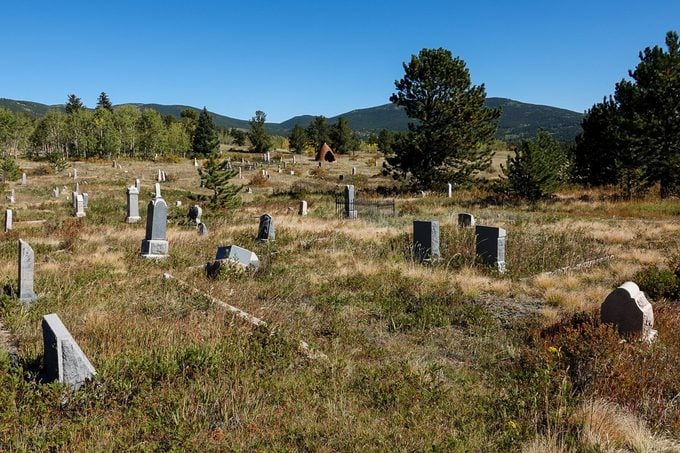 The Oldest Cemeteries In Every State Gettyimages 1428703311