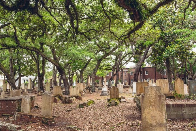 The Oldest Cemeteries In Every State Gettyimages 1497318410
