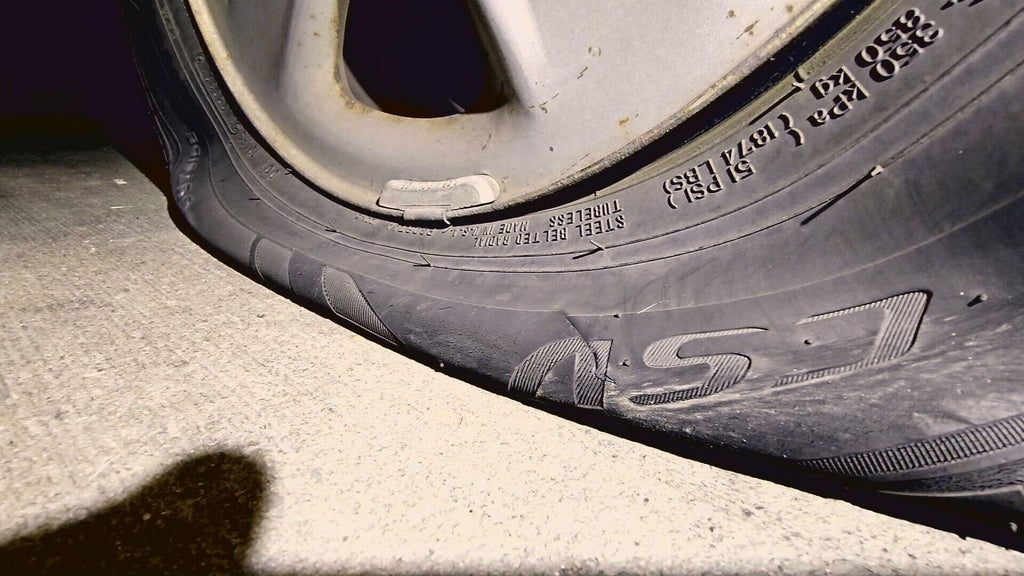 Downtown Denver residents wake up to find slashed tires on vehicles ...
