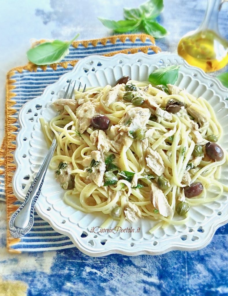 Spaghetti allo sgombro - Sapore di Mare