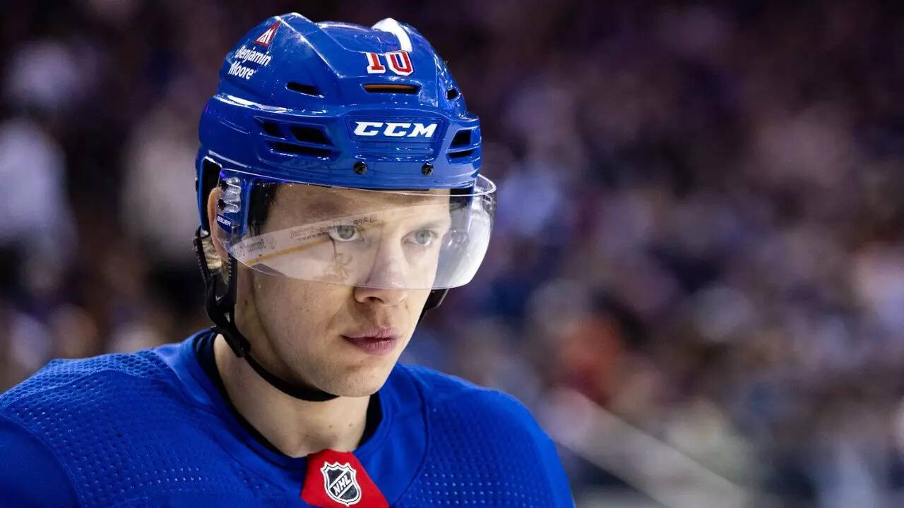 Image for Top 3 trade decisions for Artemi Panarin if the Rangers miss the deep NHL playoff run