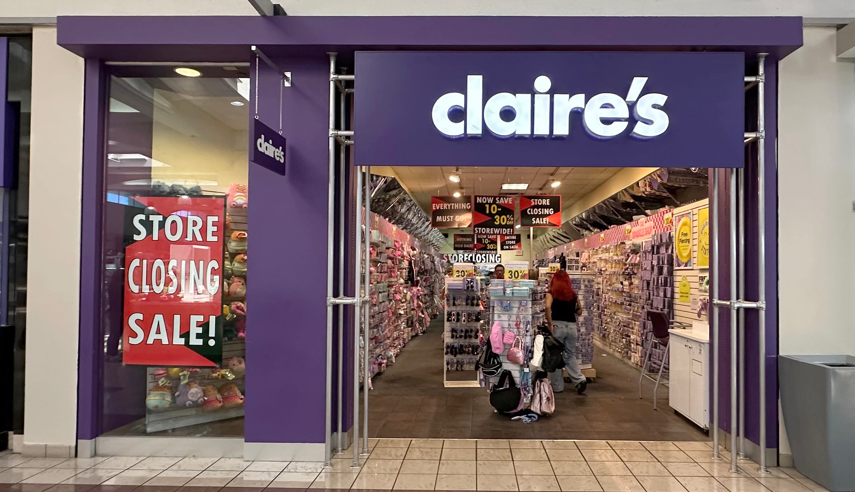 Claire's to close 291 stores nationwide, including these 11 Georgia ...