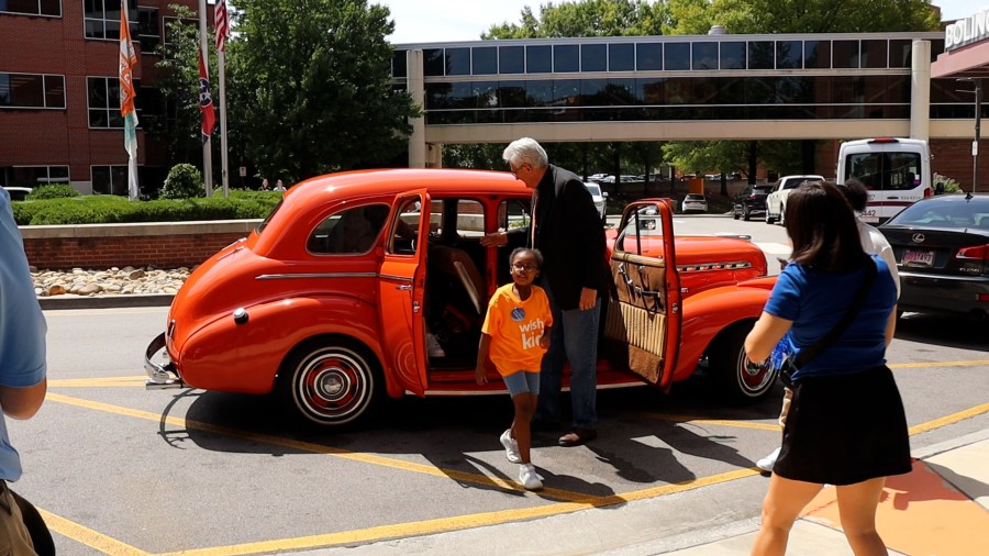 Make-A-Wish, UT grant 8-year-old girl’s wish to be a scientist