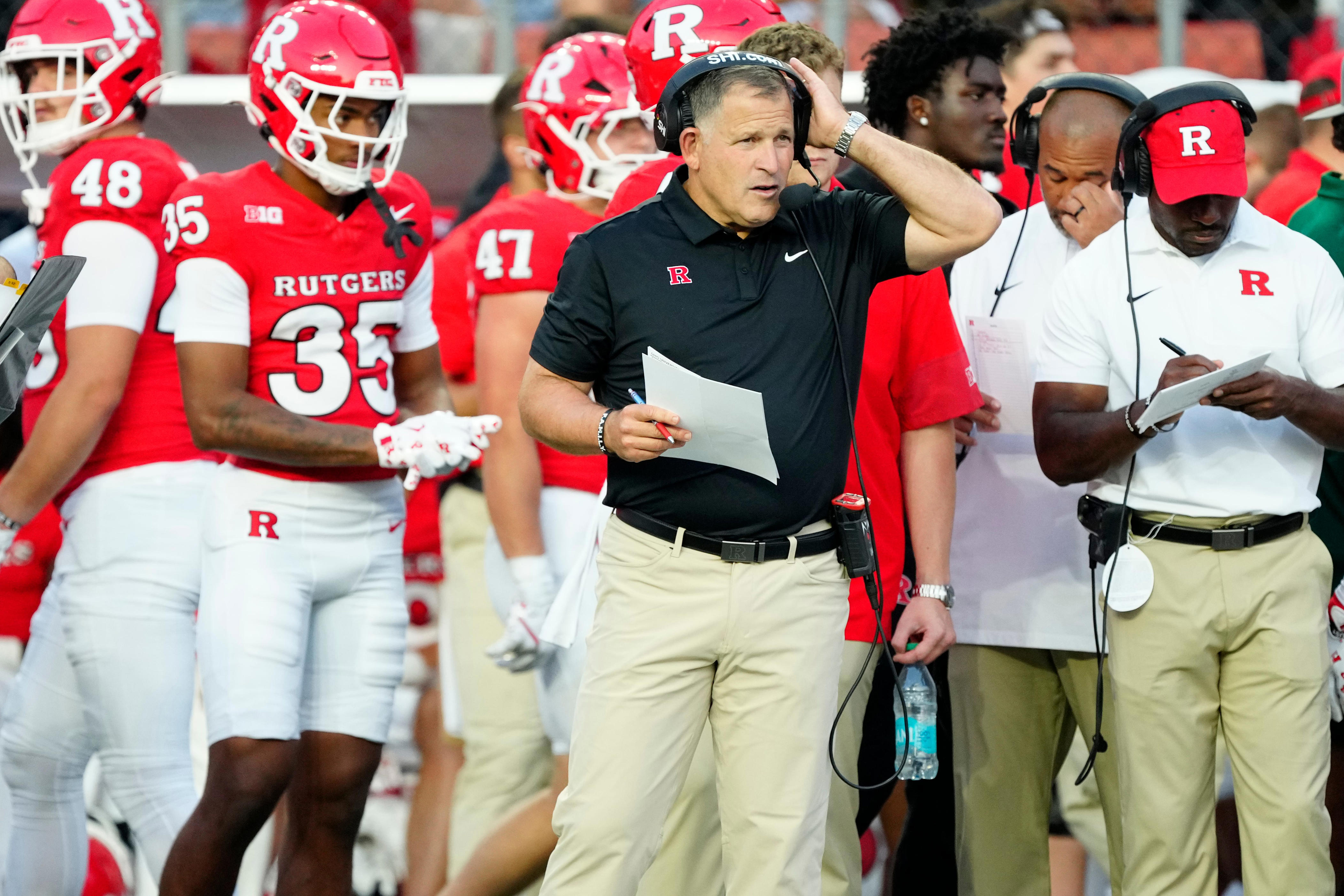 Rutgers football lands Georgia DE, beats out Michigan State, Minnesota