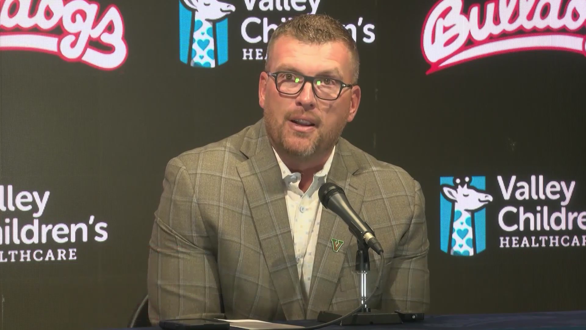 'Let's get to the stadium, let's pack it' Coach Entz eager for Red Wave ...