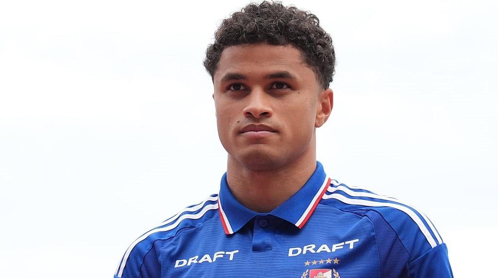 【希少】フェデラー 2021年全豪・カタールモデル M ※一時的に金額変更中 希少】フェデラー 2021年全豪・カタールモデル M ※一時的に金額