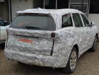 Mahindra XUV700 facelift (Photo: Instagram/madautotech)
