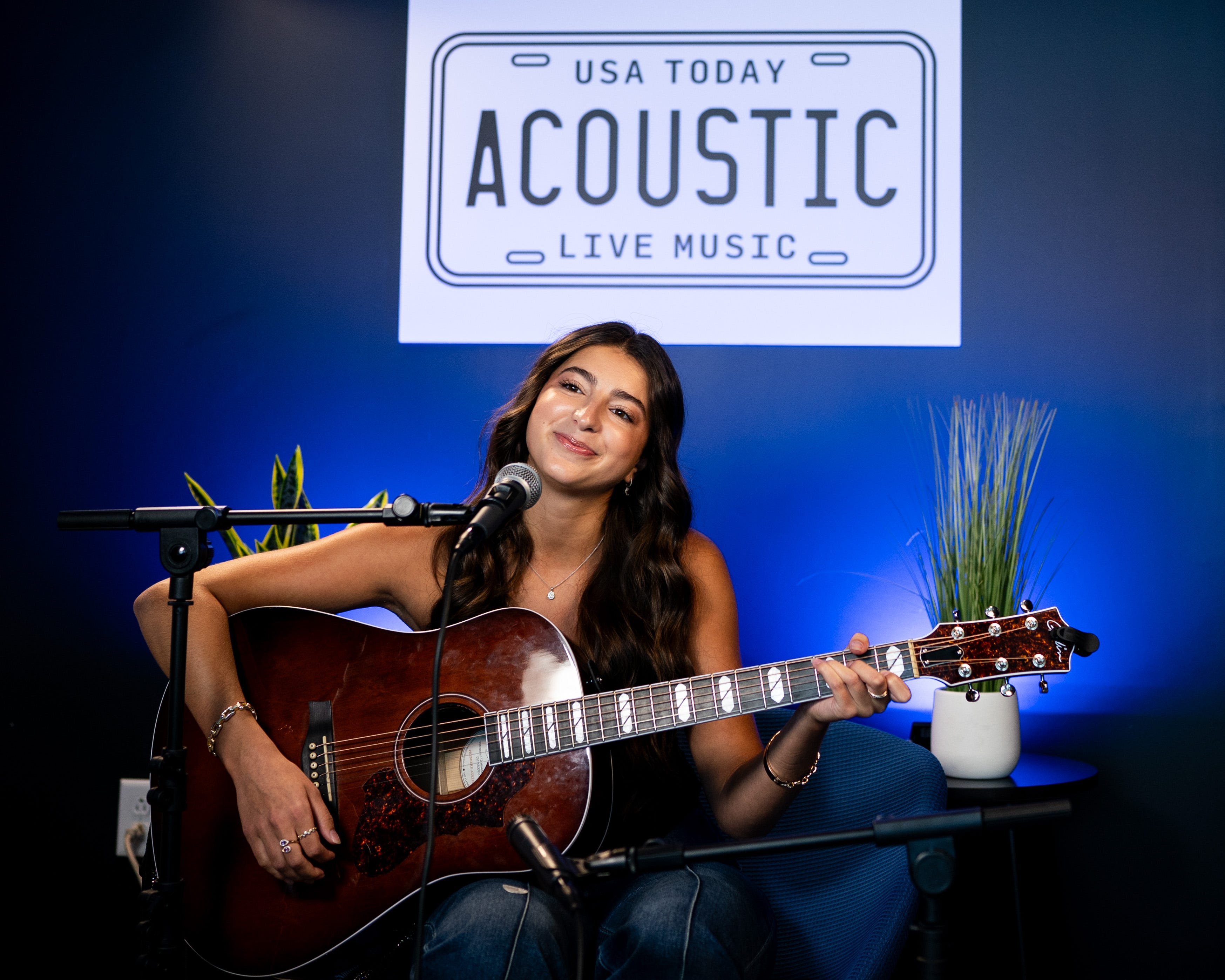 Jordana Bryant performs for USA TODAY Acoustic, shares news about debut album