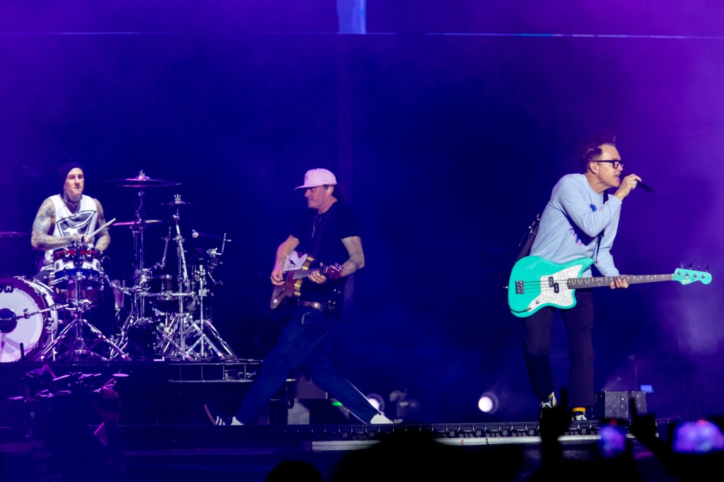 Blink-182 Play ‘Take Off Your Pants and Jacket' Rarities for First Time ...
