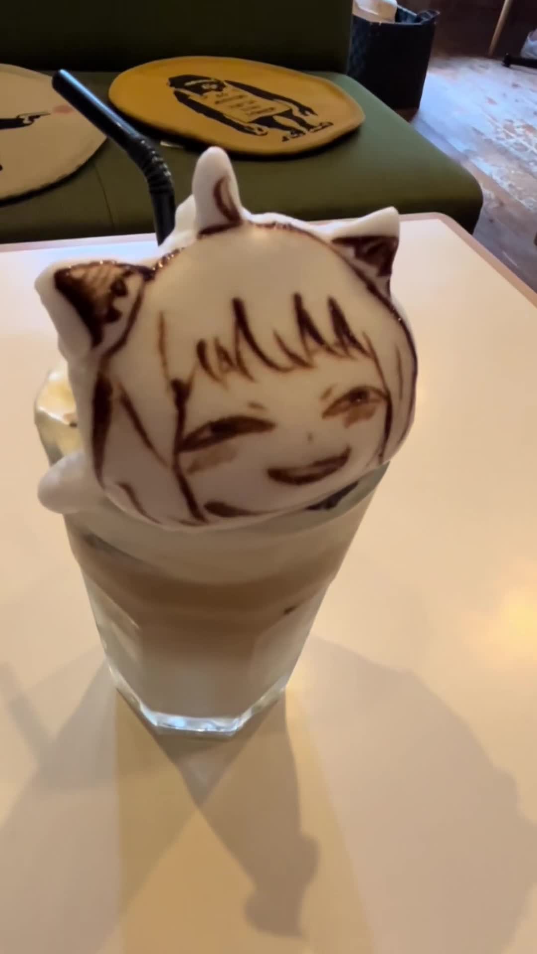 unreal-anime-latte-art-in-tokyo