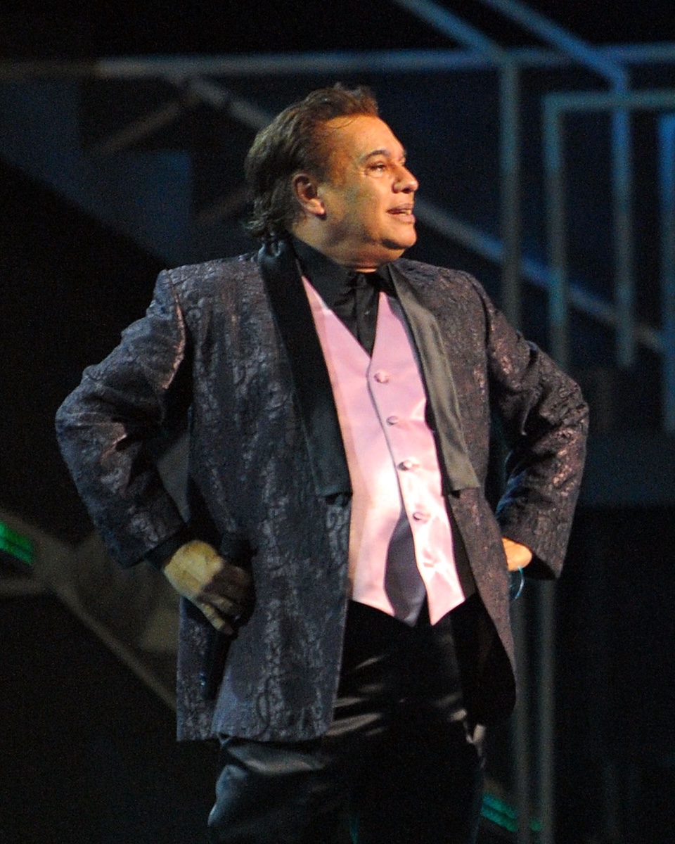 Cristian Castro recuerda la aventura que tuvo con Juan Gabriel y que casi les cuesta la vida