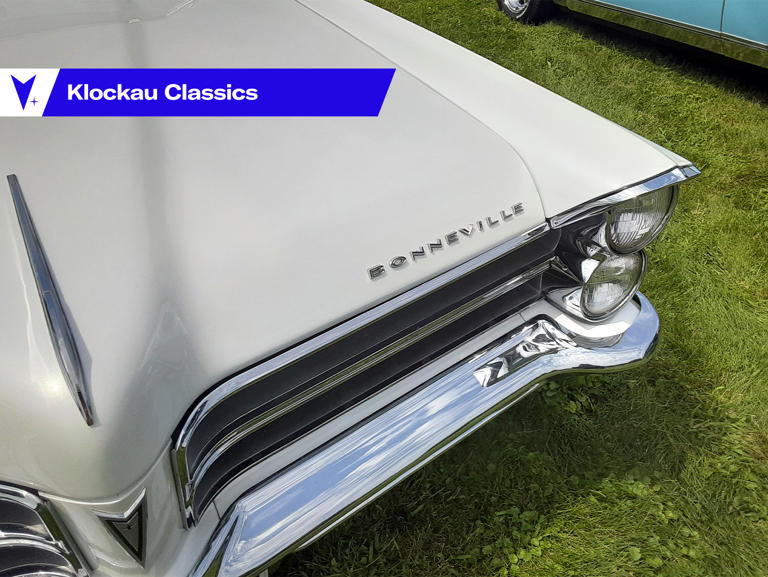 1965 Pontiac Bonneville Convertible: Wide-Track Beauty!