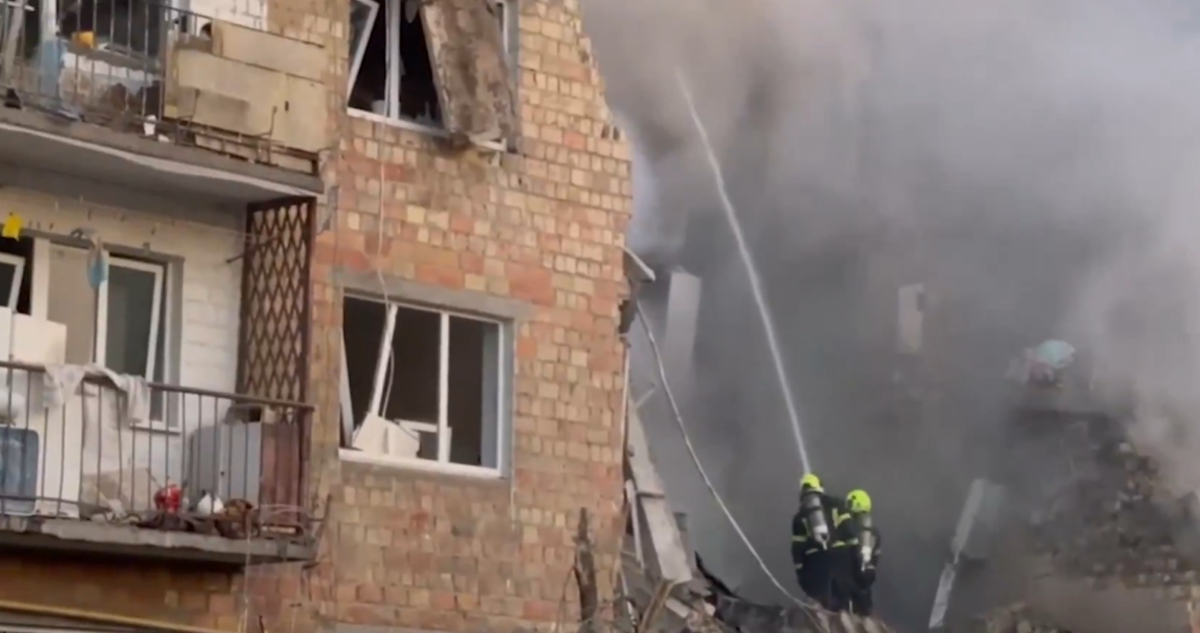 Overnight Russian Attacks Kill One, Wound Children in Ukraine