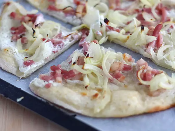 Flammekueche, elsässischer flammkuchen
