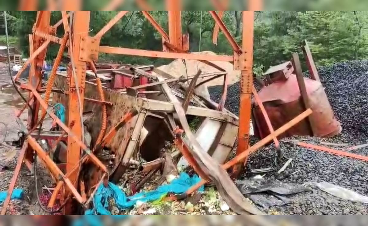 6 Killed After Cable Wire Of Cargo Ropeway Snaps At Pavagadh Hill In ...