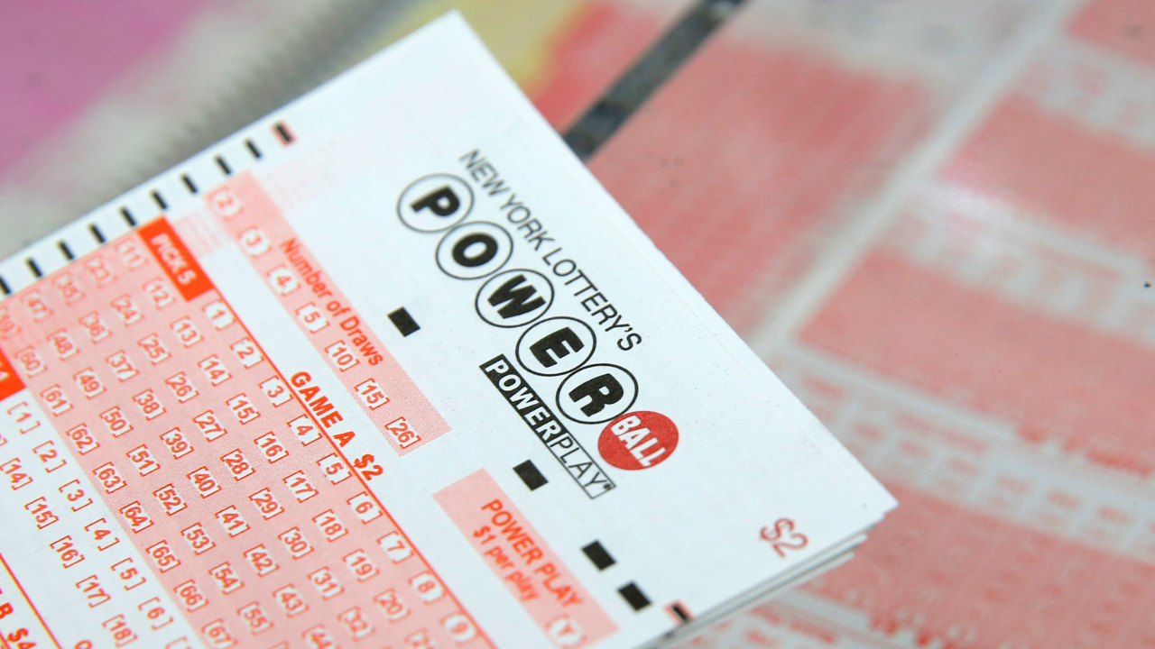 $1.8B Powerball jackpot won on Christmas Eve in Arkansas<br>