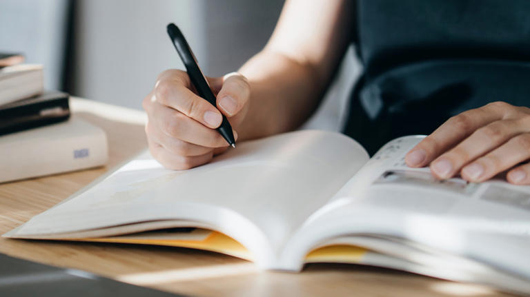 The Subtle Handwriting Tip Rick Steves Says Americans Can Use To Fit In ...