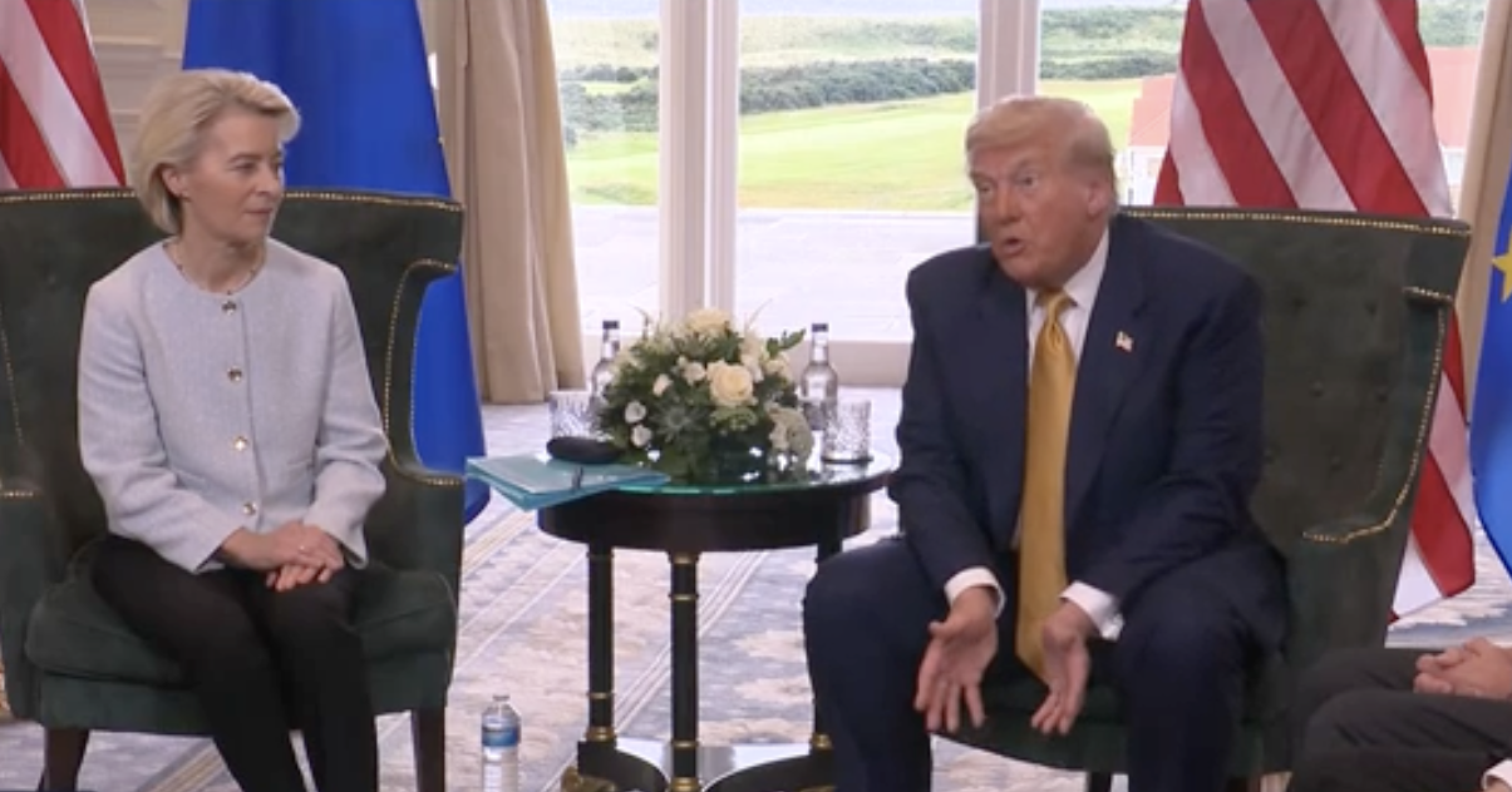 'It's Driving Them Crazy' Trump Makes A Spectacle, Goes On Bizarre(02)