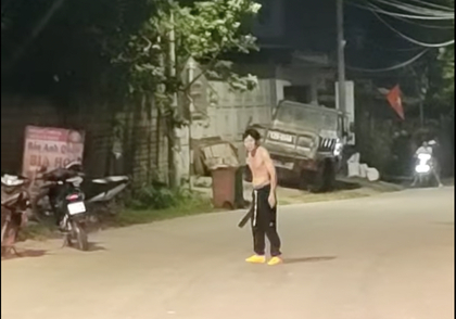 Khởi tố, tạm giam đối tượng cầm dao dọa chém người giữa đường ở Lạng Sơn