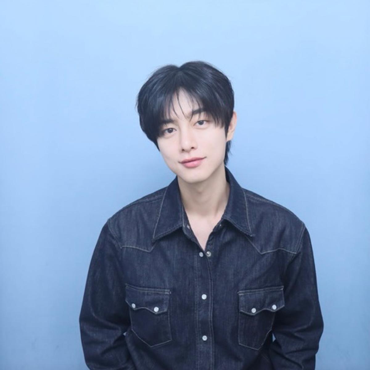 “간만에 사진 찍었어요”…박재형, 가을 밤 설렘→청명한 새 출발