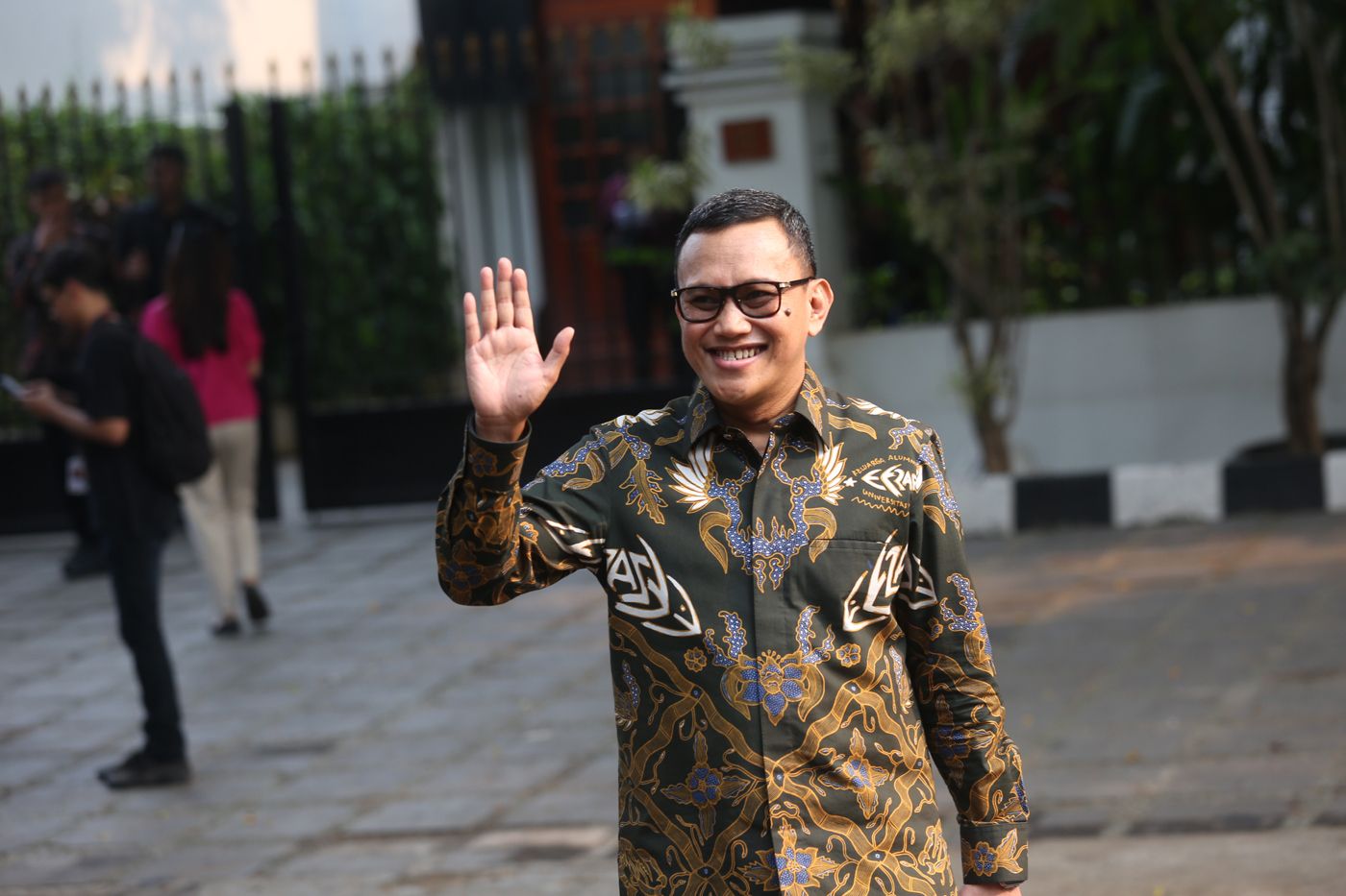 Menteri Abdul Kadir Karding: Status Tersangka Azis Wellang Gugur Berdasarkan Putusan Pengadilan Jaka