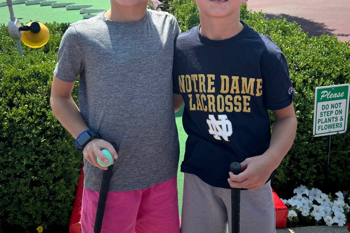 Mom unable to get treatment for one of two boys with rare(02)