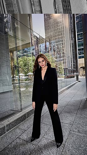 Huma Qureshi's Insane Transformation Shocks Fans: Looks Sizzling In