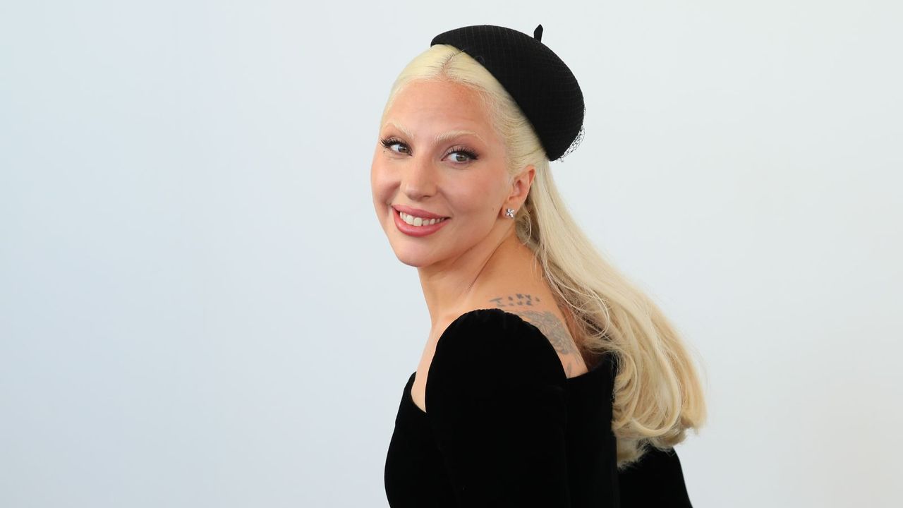 Lady Gaga's ultra-chic bathroom could tempt you to try this daring ... — free download