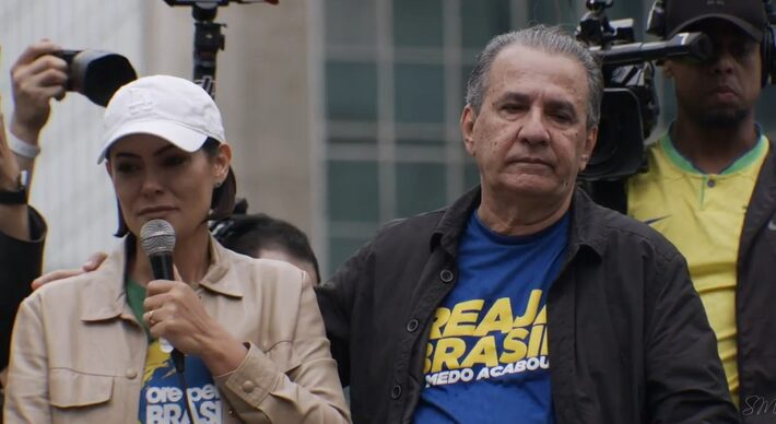 Michelle Bolsonaro e o pastor Silas Malafaia em protesto na Avenida Paulista Foto: Reprodução via Youtube