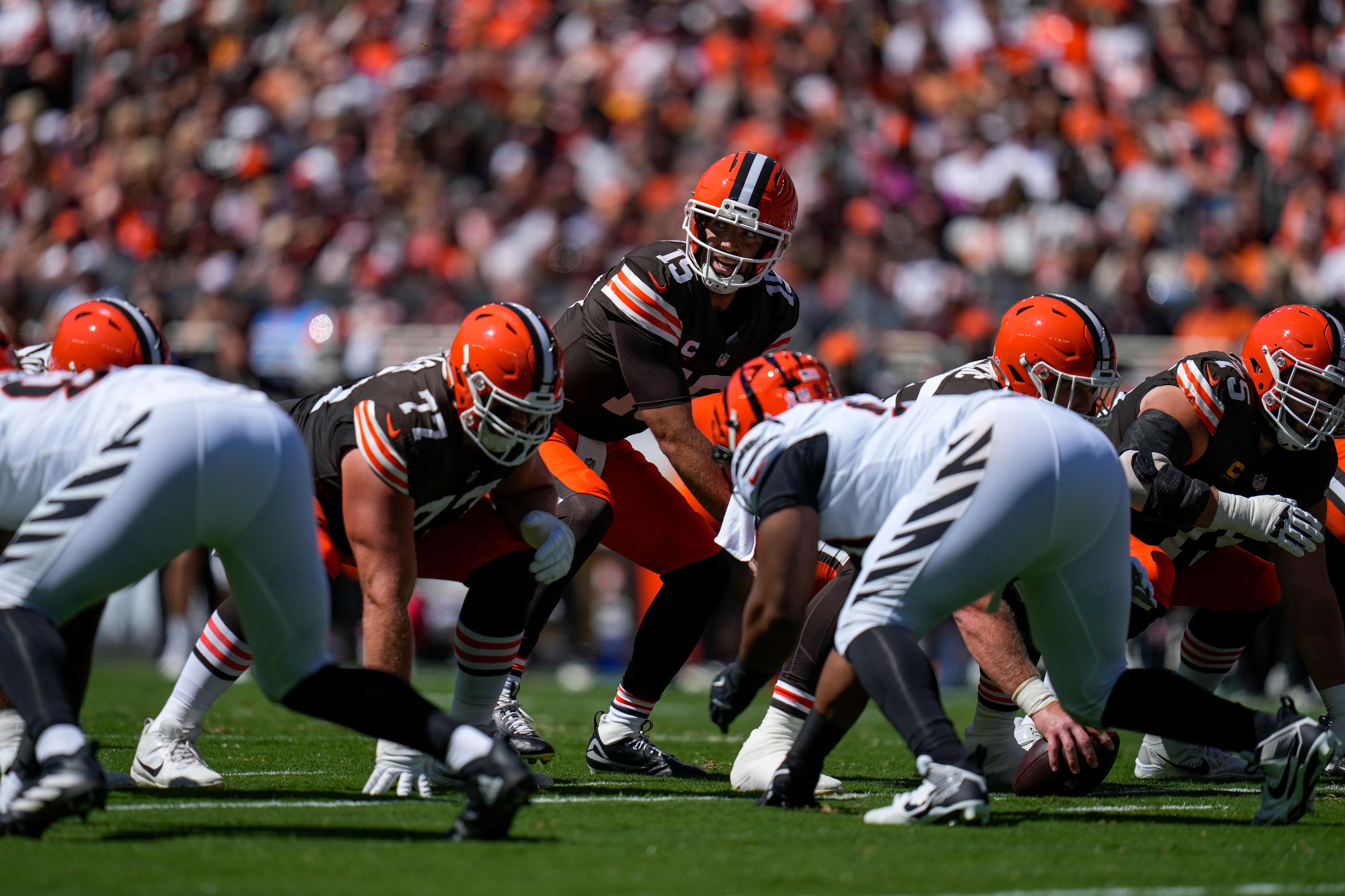 bengals-browns-trade-sends-40-year-old-qb-joe-flacco-to-cincinnati