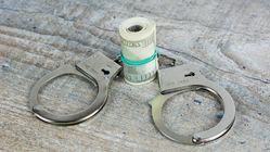 Lahirnya Generasi Hipokrit Akibat Struktur Ekonomi-Politik