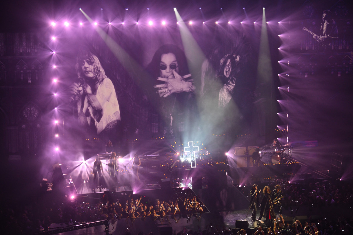 us-entertainment-music-award-mtv-show