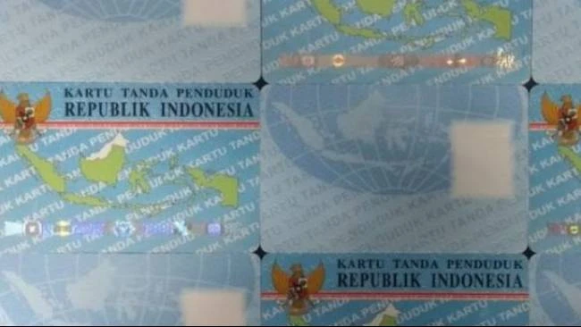 Ciri KTP yang Memungkinkan Cairkan Bansos PKH dan BPNT Tahap 4 OKT-DES 2025, Cek Status di HP!
