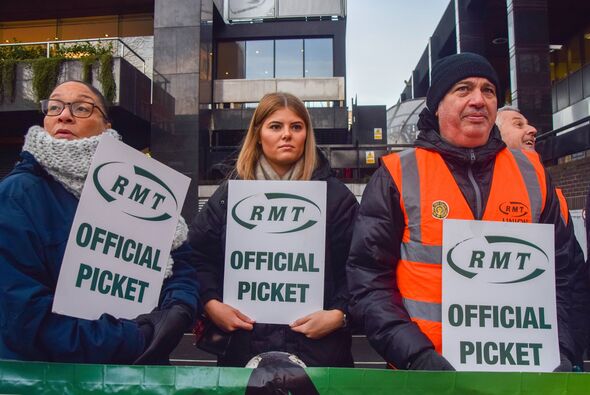 tfl-strikers-want-75-percent-priv-discount-on-all-rail-travel