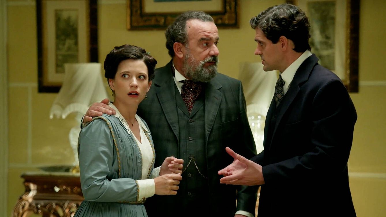 Avance semanal de 'La Promesa': una triste ruptura, el regreso de Ángela y  el asesino de Jana