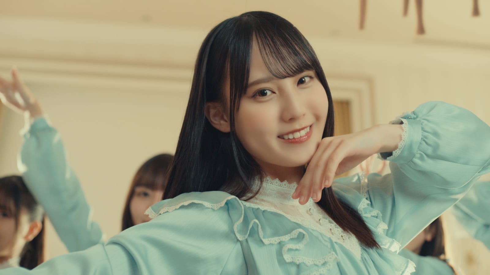 日向坂46、松尾桜がセンターを務める五期生曲「空飛ぶ車」MV公開