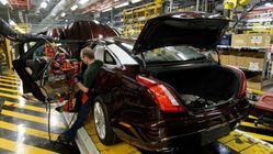 Insiden Jaguar Land Rover: Operasional Ditutup, Kerugian Puluhan Juta Pound Harian