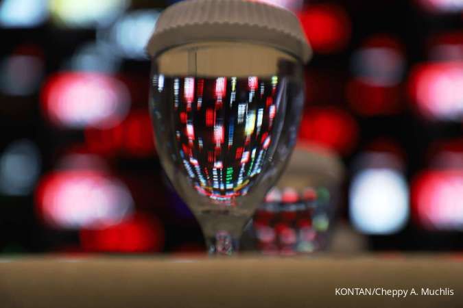 Perhatikan Rekomendasi Saham dan Proyeksi IHSG RHB Sekuritas Hari Ini (15/10)