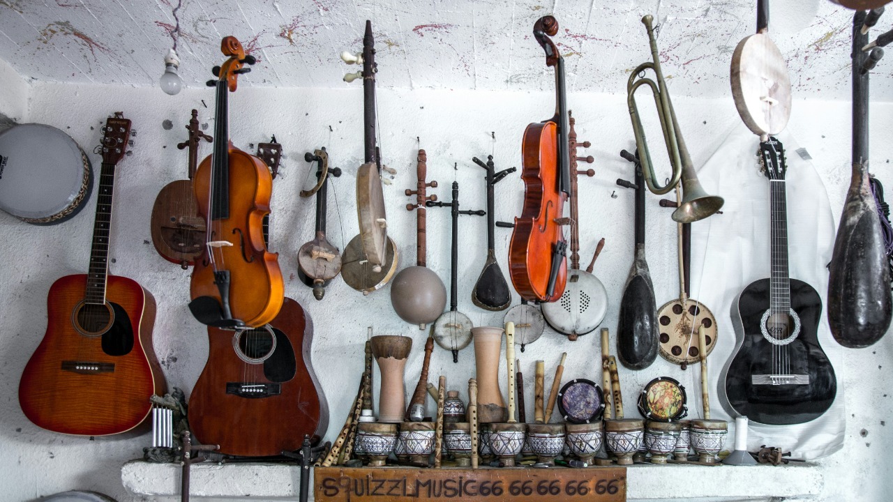 Why broken instruments still fetch dollars