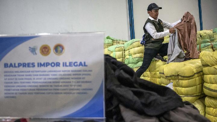 E-commerce Diminta Atur Perdagangan Pakaian Bekas Impor