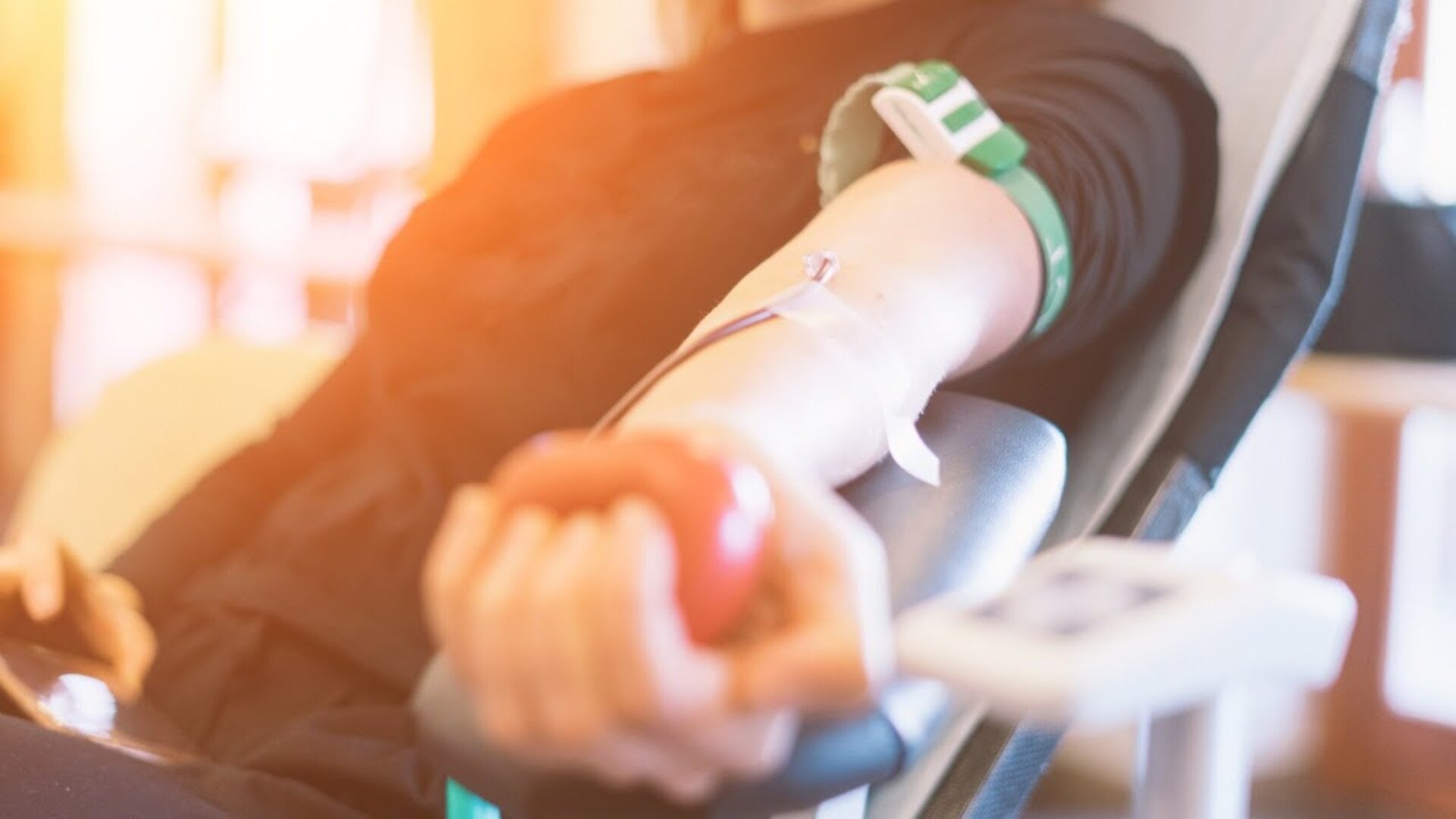 Why varying blood types can't be mixed together
