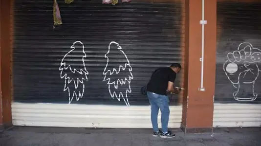 إزالة محال مخالفة وتعديات بالإسكندرية (4)