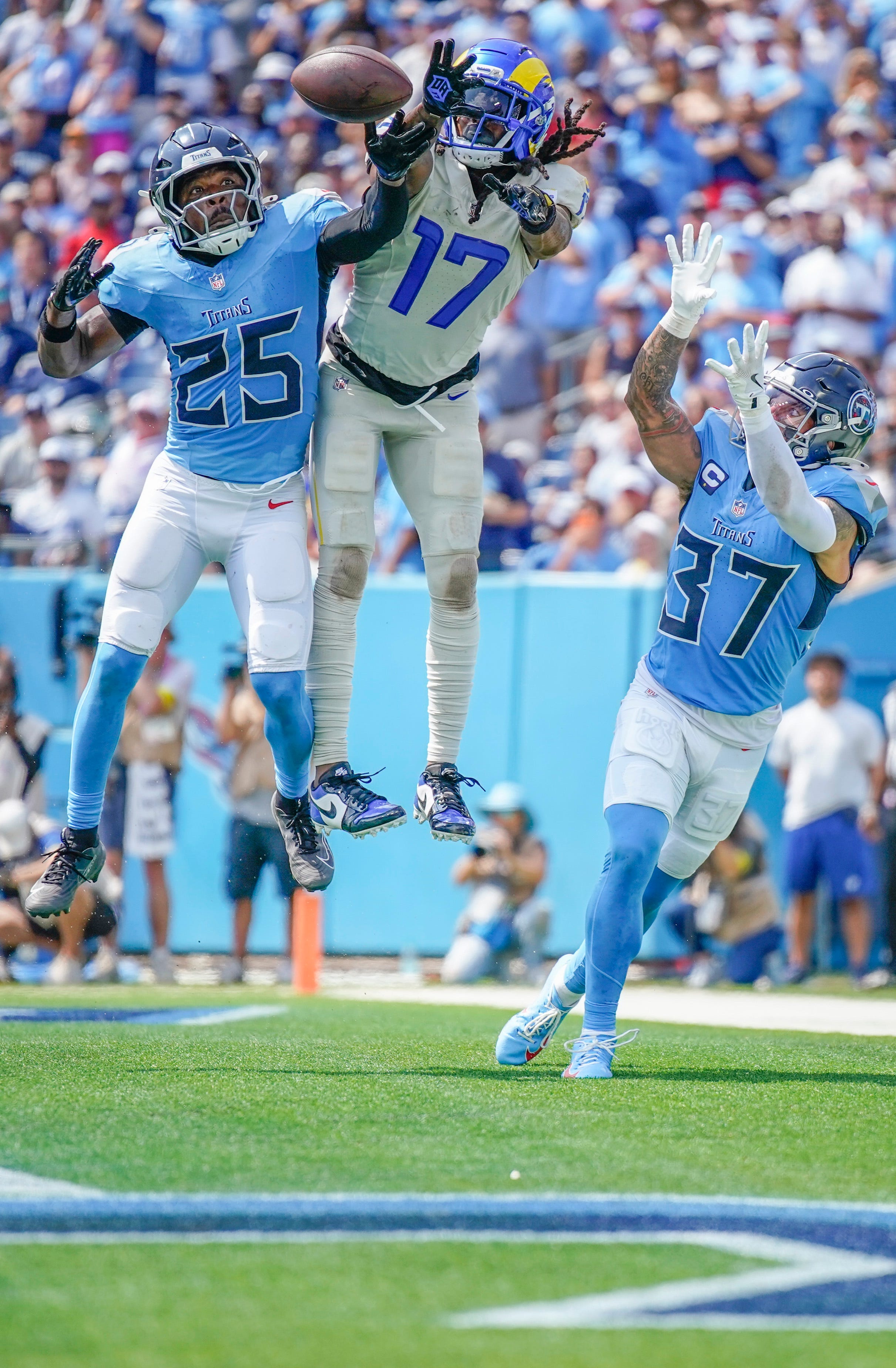 Titans' Xavier Woods is the highest graded player from the Week 2 loss ...